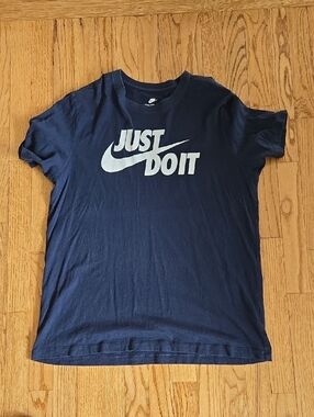 Men's Nike Navy Blue 'Just Do It' Graphic Tee Size Large